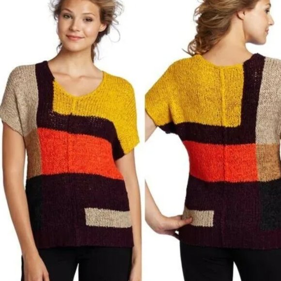 BCBGMAXAZRIA Cayden Bordeax Color Block Knit Sweater Womens Size XXS - Picture 2 of 5